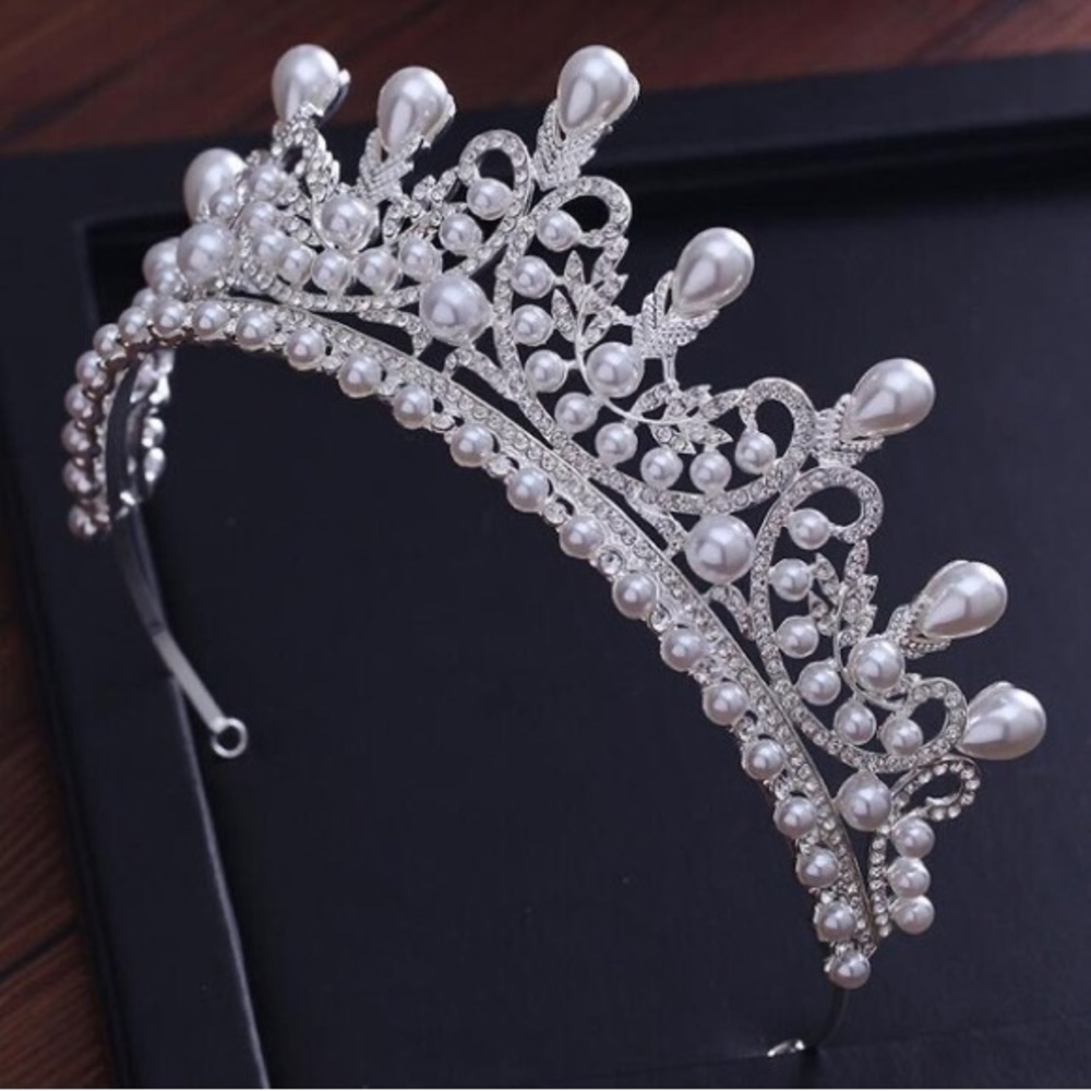 The Pearl Tiara